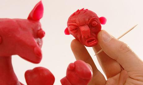 Des sculptures avec la peau du Babybel