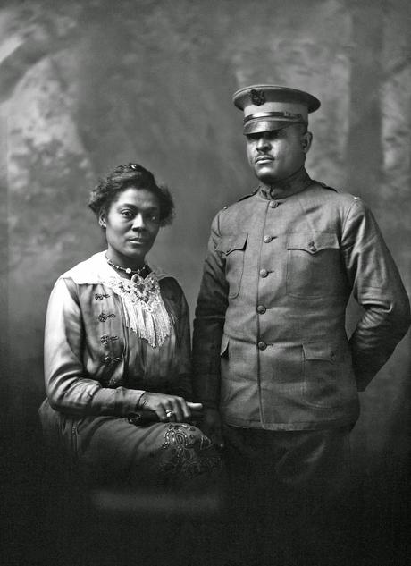 Portrait of Lt. Barnes and wife, 1918, Joseph Pennell