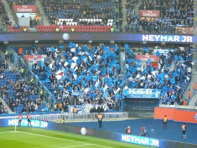 PSG vs Strasbourg : le retour remarqué des banderoles au Parc
