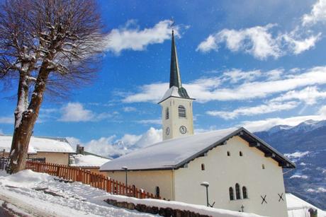 L'église Saint-Barthélémy de Granier © French Moments