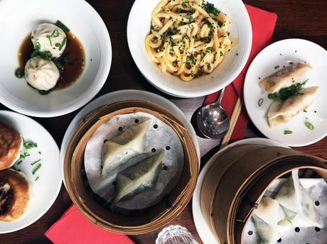 Le concept Dim Sum plein de petits mets à gouter en solo ou à partager