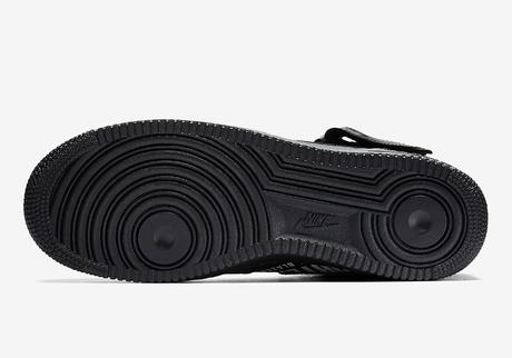 Supreme x Nike Air Force 1 Mid Black