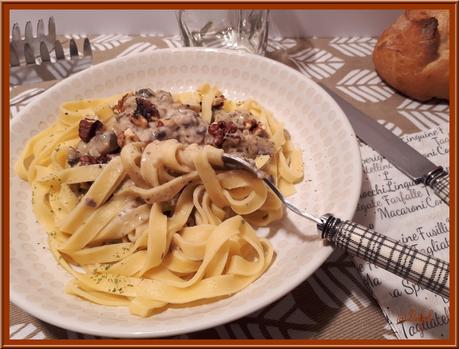 Pâtes Fraîches et sauce au Camembert et Champignons