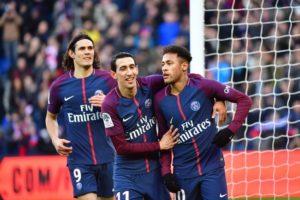 La joie des parisiens qui battent Strasbourg 5 buts à 2