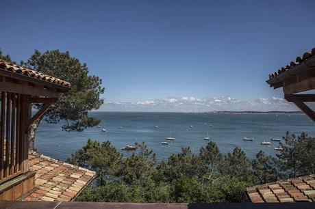 Collectif Project Inside / Une cabane dans le bassin d'Arcachon /