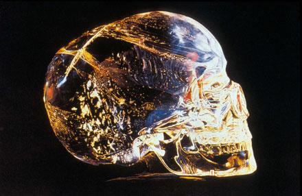 La clé de la porte de la Porte de Hayu Marca est un crâne de cristal