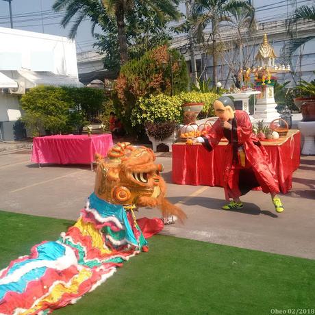 BigC Udon-Thani, le personnel apprivoise le dragon