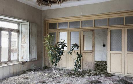 Le sort des maisons iraniennes abandonnées, une série photographique de Gohar Dashti