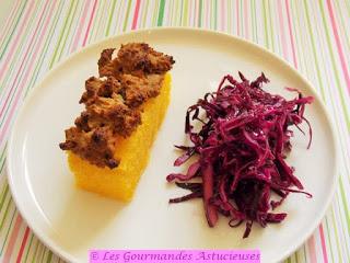 Polenta à la croûte lentilles-noix et chou rouge mariné (Vegan)