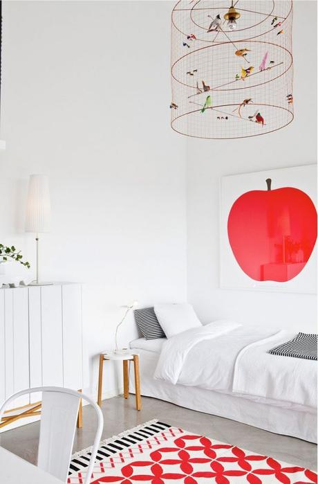 suspension lampe volière oiseau en cage chambre enfant affiche pomme rouge