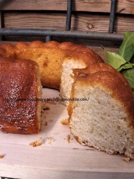 Bundt Cake au citron, IG Bas* Vegan** Healthy* Hygge*Comfort Food *Sans produits laitiers ni oeufs Bundt Cake au citron, IG Bas* Vegan** Healthy* Hygge*Comfort Food *Sans produits laitiers ni oeufs