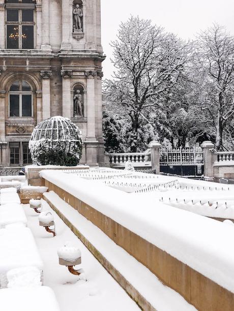 paris sous la neige photo video hotel de ville