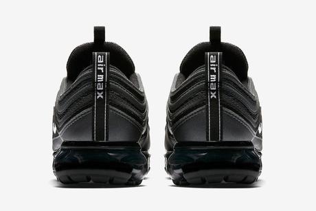 Nike Air Vapormax 97 Triple Black