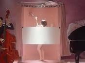 Thaïlande "The Parrot Shower Singer" clip