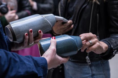 Interview : Anna Elzer Oscarson, designer céramique à la tête du AEO Studio Interview : Anna Elzer Oscarson, designer céramique à la tête du AEO Studio