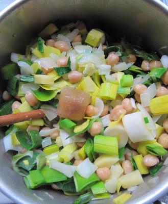 Soupe de poireaux aux pois chiches Soupe de poireaux aux pois chiches