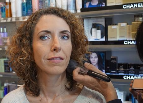 Teint Ultra Tenue de Chanel : couleur, tenue et couvrance modulable Teint Ultra Tenue de Chanel : couleur, tenue et couvrance modulable