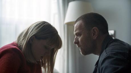 Premières images pour Zoe de Drake Doremus