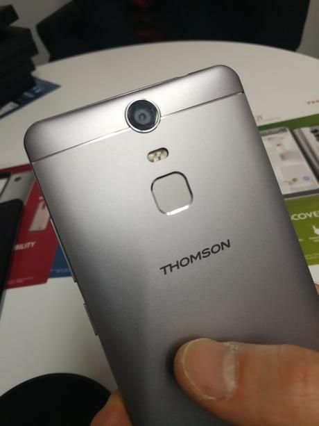 MWC 2018 : Thomson lance 3 nouveaux smartphones à partir de 99 €