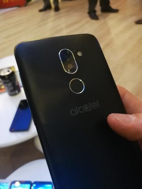 MWC 2018 : Alcatel propose une très large gamme de smartphones 18:9 sur le MWC
