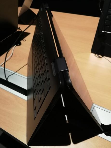 MWC 2018 : Asus dévoile le PC portable NovaGo avec processeur Snapdragon 835