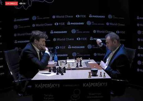 Une partie explosive de la ronde 1 : Sergey Karjakin 0-1 Mamedyarov Shakhriyar
