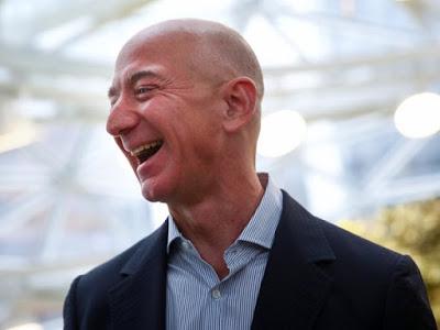 Comment le big boss d’Amazon, Jeff Bezos, gagne 230.000 $ chaque minute ??