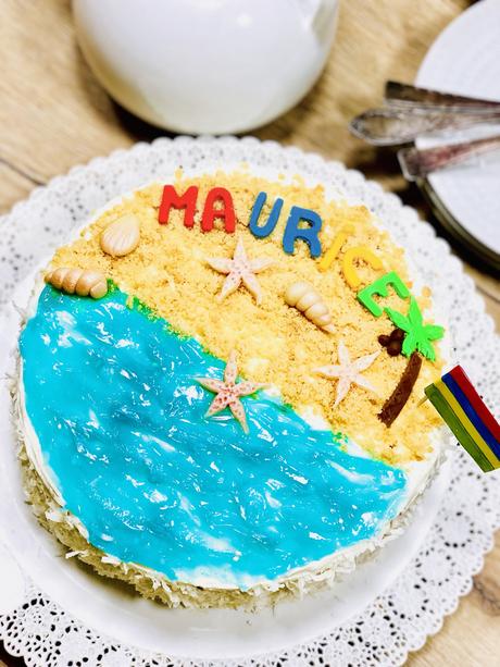 Un Rainbow Cake avec une crème à la noix de coco pour les 50 ans d’indépendance de l’île Maurice !