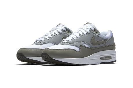 Nike Air Max 1 Light Pumice and Dark Stucco Nike Air Max 1 Light Pumice and Dark Stucco