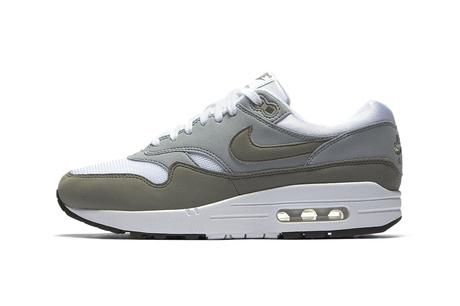 Nike Air Max 1 Light Pumice and Dark Stucco Nike Air Max 1 Light Pumice and Dark Stucco