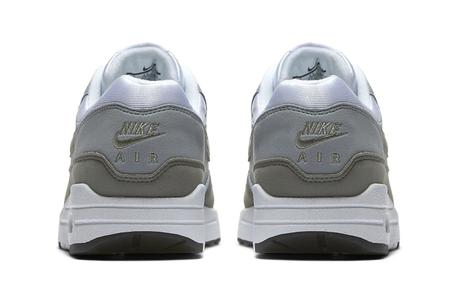 Nike Air Max 1 Light Pumice and Dark Stucco Nike Air Max 1 Light Pumice and Dark Stucco