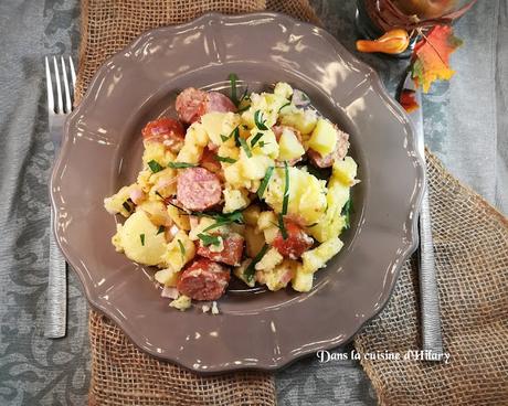 Salade de pommes de terre aux saucisses fumées - Dans la cuisine d'Hilary