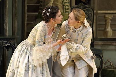 Petrenko dirige un Rosenkavalier de la nouvelle génération: la Sophie d'Hanna-Elisabeth Müller et l'Octavian d'Angela Brower. Magique!