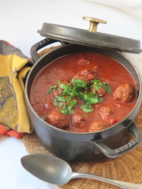 Sauce tomate aux boulettes de boeuf & chorizo Sauce tomate aux boulettes de boeuf & chorizo
