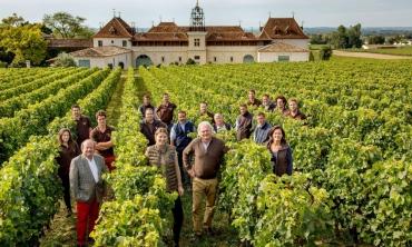 Château Angélus, un grand cru classé de Saint-Emilion, passe au bio Château Angélus, un grand cru classé de Saint-Emilion, passe au bio
