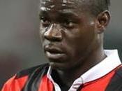 Balotelli tacle salement