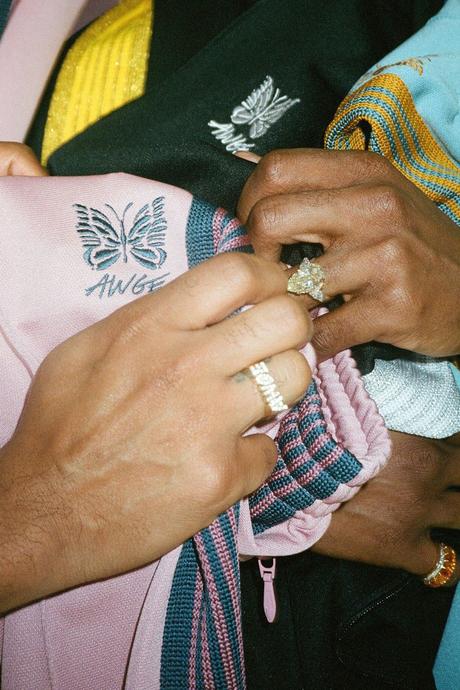 Needles x AWGE : une collaboration sous le signe du Tracksuit Needles x AWGE : une collaboration sous le signe du Tracksuit
