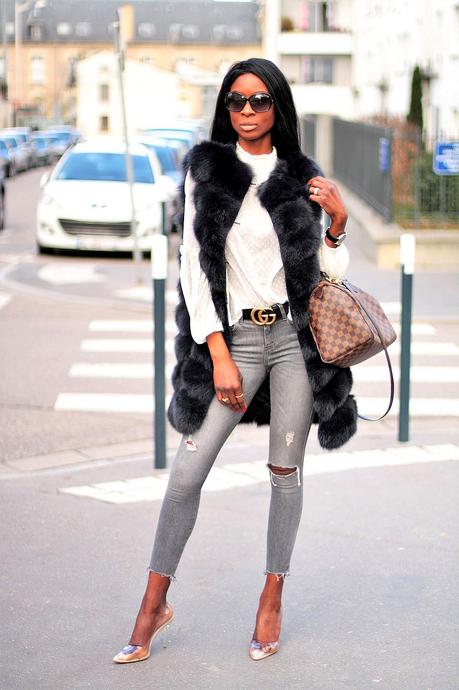 streetstyle-fashion-blogger-gucci-belt-fur-vest-ripped-jeans-clear-pumps