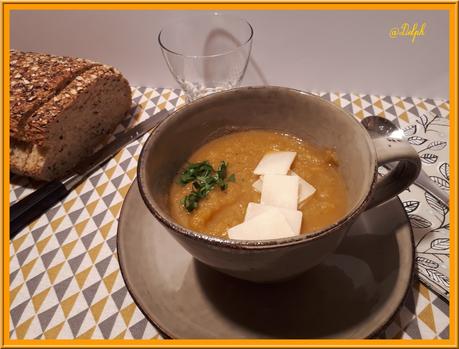 Velouté de Navets Boule d'or, Topinambour, carotte et Coriandre Velouté de Navets Boule d'or, Topinambour, carotte et Coriandre