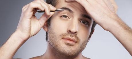 Epilation des sourcils pour homme : le guide complet