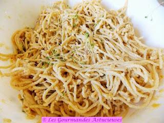 Spaghettis au faux houmos et aux graines germées (Vegan)
