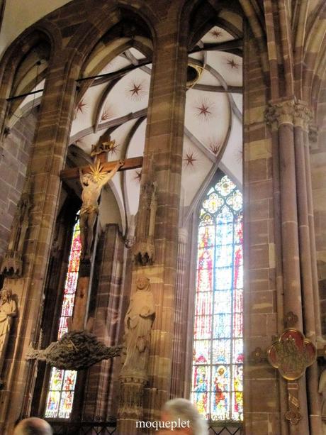 La France - Strasbourg -  La Cathédrale et son intérieure 1