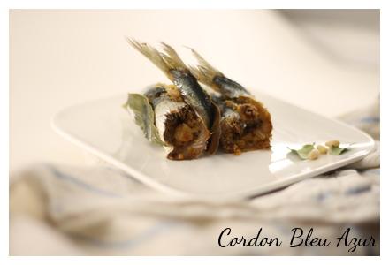 Sardines farcies à la sicilienne (chapelure, raisins secs, pignons de pin, graines de tournesol, coriandre et zeste d’orange) Sardines farcies à la sicilienne (chapelure, raisins secs, pignons de pin, graines de tournesol, coriandre et zeste d’orange)