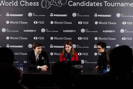 L'image clé de la ronde 12 : la conférence de presse après la partie décisive entre Sergey Karjakin et Fabiano Caruana qui rebat les cartes du tournoi - Photo © World Chess 