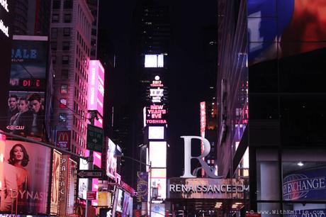 Travel-Diary-New-York-Times-Square-WithEmilieBlog-7858