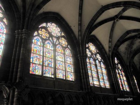 La France - Strasbourg -  La cathédrale - les vitraux