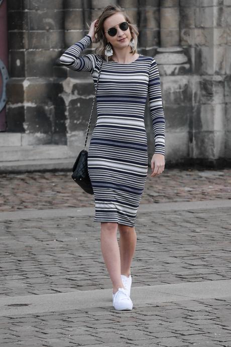 Rayures et robe 3/4 Rayures et robe 3/4