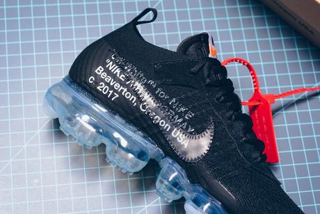 Off White x Nike Air Vapormax Black