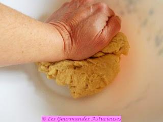Biscuits apéritifs tout rond au sésame (Vegan)