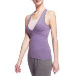 Bien choisir sa tenue de yoga débardeur yoga